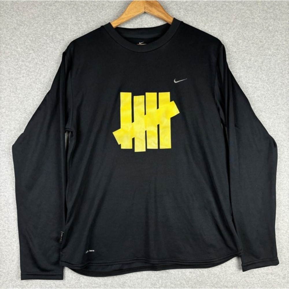 Undefeated Nike Shirt Men Medium Black Barry McGee Twist Dri‎ Fit LS Rare NWOT